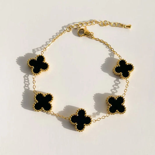 Midnight Clover Regular priceRs.1,500.00 PKR  Sold out